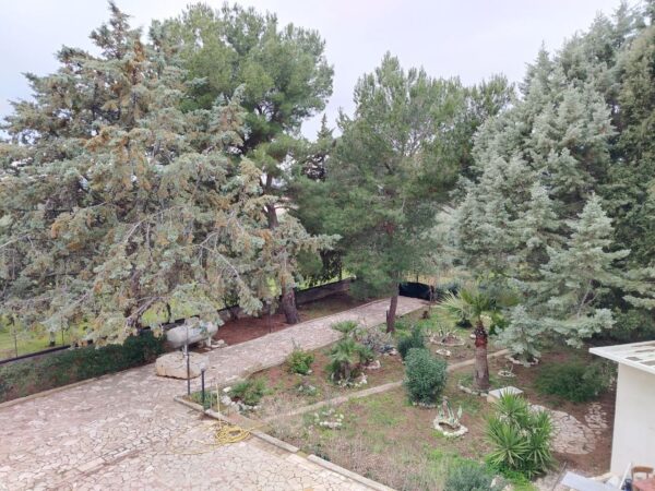 Villa su II livelli in zona Via Bracco - immagine 36