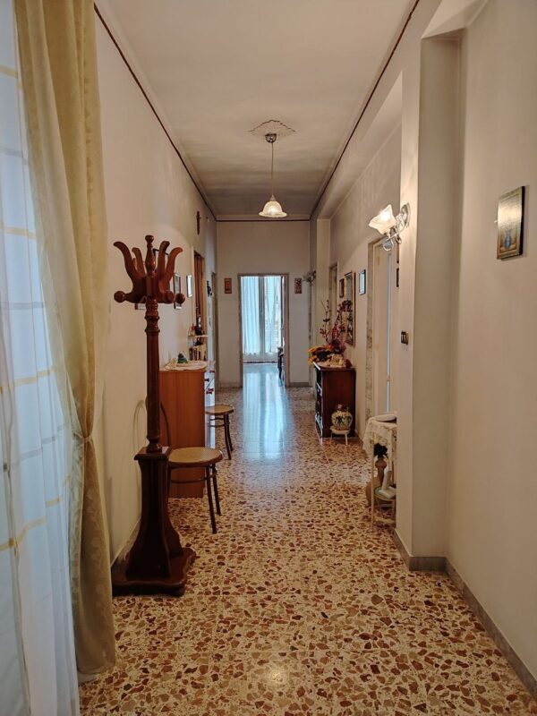Appartamento in zona Via Sant'Elia - immagine 4