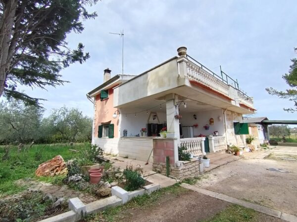 Villa in zona Via San Magno