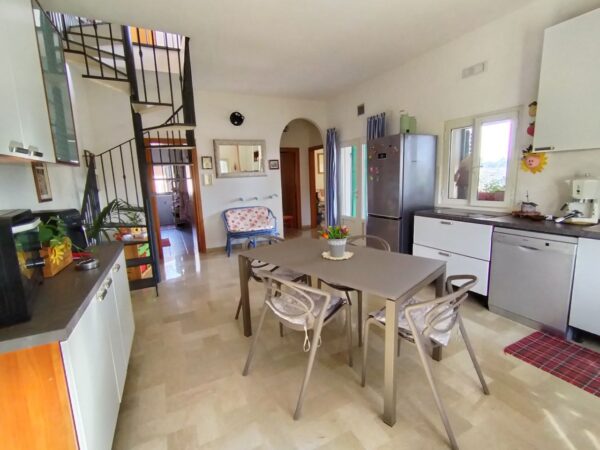 Villa in zona Via San Magno - immagine 5