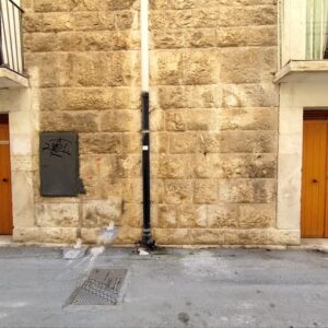 Cantina uso abitazione in zona Via Nicola Bucci