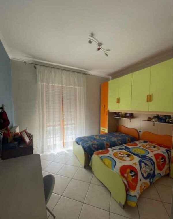Appartamento con ascensore e garage in zona Via Sant'Elia - immagine 4