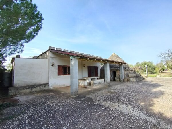 Villino con trullo in zona Contrada San Giuseppe - immagine 10