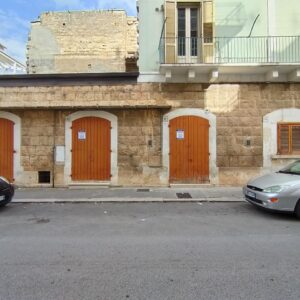 Locale uso abitazione in zona Via Aldo Moro