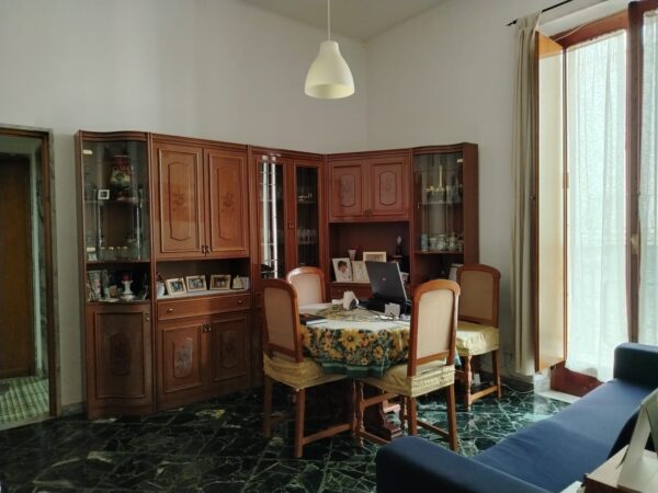Due appartamenti adiacenti in zona Via Imbriani - immagine 3