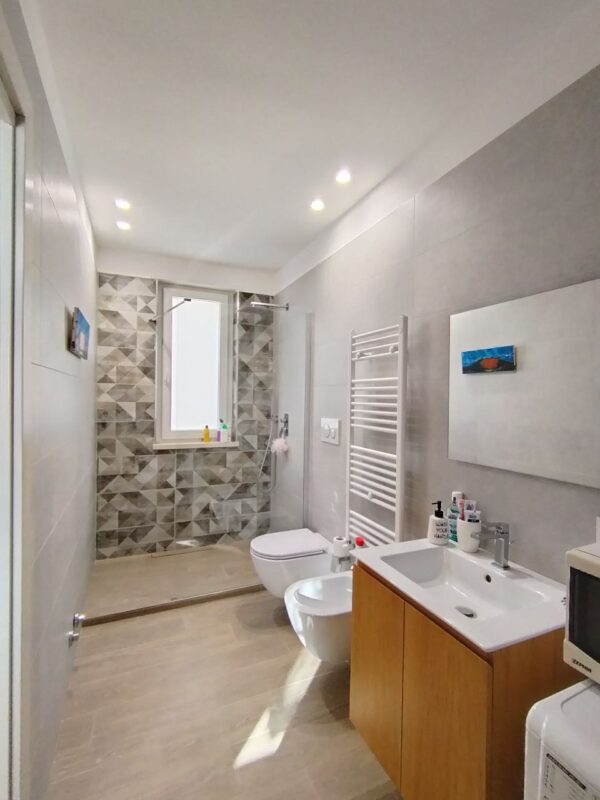 Indipendente in zona Via Sant'Elia - immagine 10