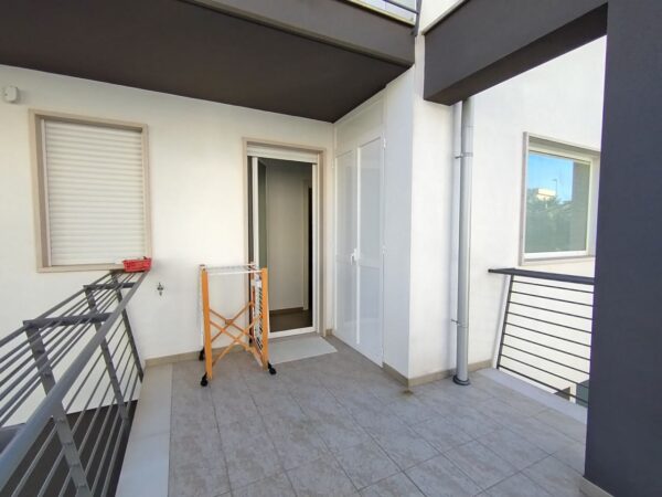 Indipendente in zona Via Sant'Elia - immagine 22