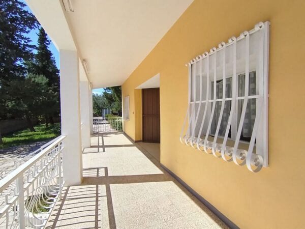 Villino in zona Via Castel del Monte - immagine 11