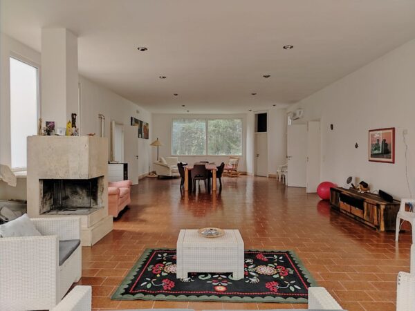 Villa immersa nel verde in zona Calendano - immagine 19