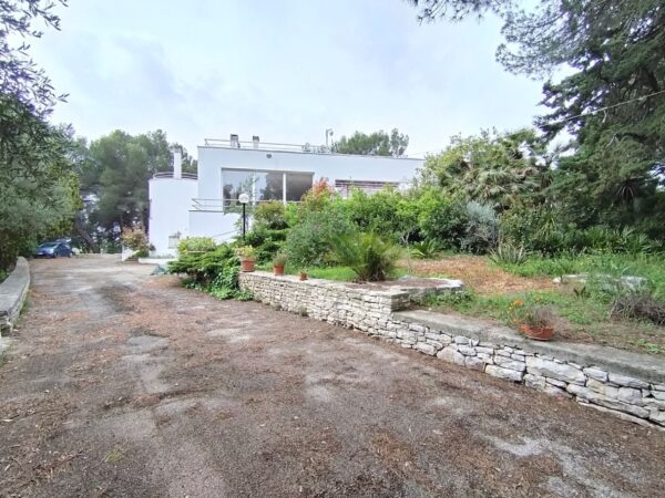 Villa immersa nel verde in zona Calendano - immagine 31