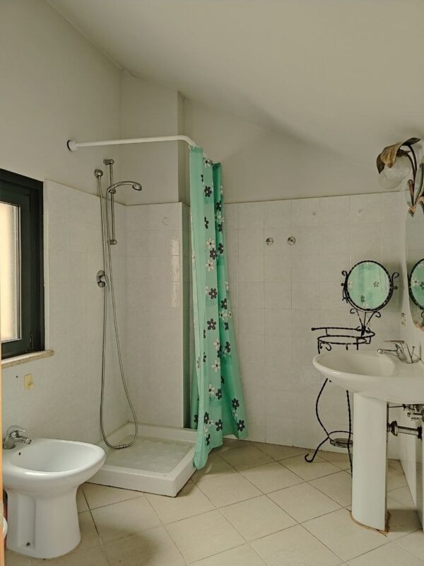 Appartamento con ascensore su II livelli in zona Via Prenestina - immagine 16