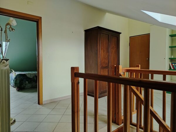 Appartamento con ascensore su II livelli in zona Via Prenestina - immagine 12