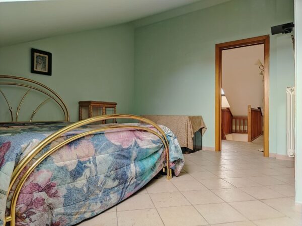 Appartamento con ascensore su II livelli in zona Via Prenestina - immagine 14