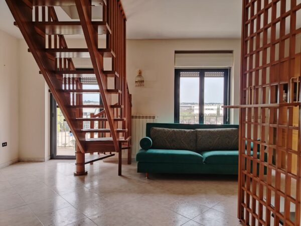 Appartamento con ascensore su II livelli in zona Via Prenestina - immagine 8