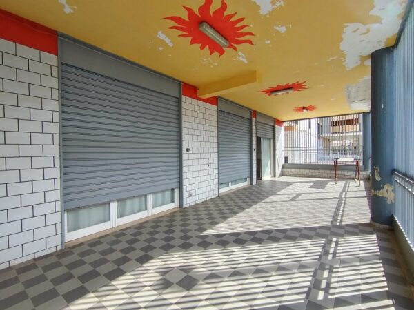 Locale commerciale a Palombaio (Comune di Bitonto) - immagine 9
