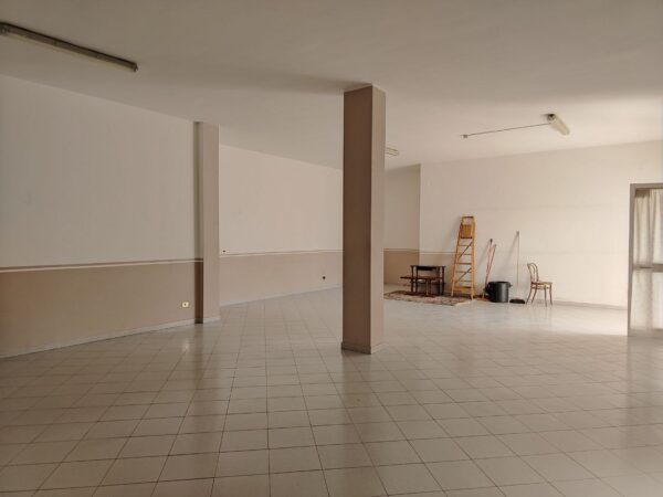 Locale commerciale a Palombaio (Comune di Bitonto) - immagine 5