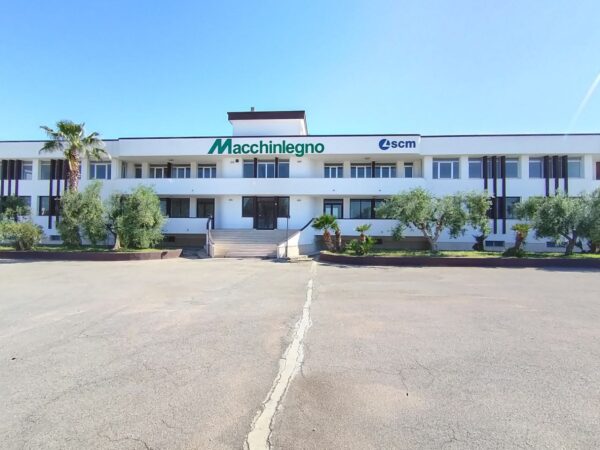 Capannone ad uso commerciale in zona Strada Provinciale 231 - immagine 22
