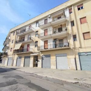 Appartamento con possibilità di garage in zona Via Castel del Monte