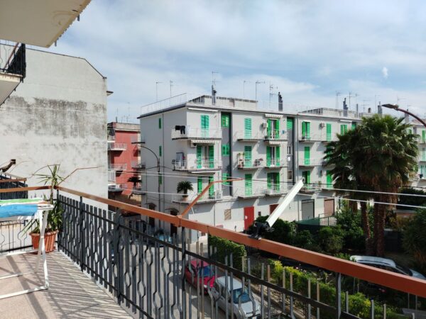 Appartamento con possibilità di garage in zona Via Castel del Monte - immagine 20
