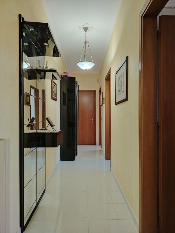 Appartamento con ascensore e garage in zona Via Prenestina - immagine 6