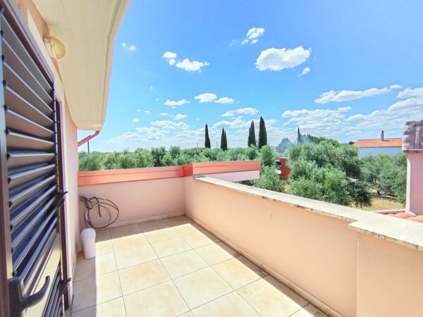 Villa su II livelli in zona Via Trani - immagine 19