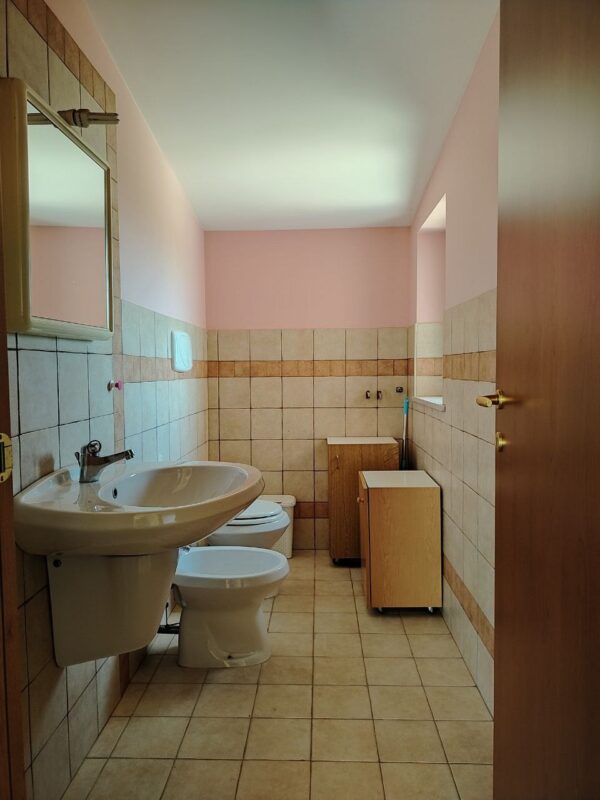 Villa su II livelli in zona Via Trani - immagine 22