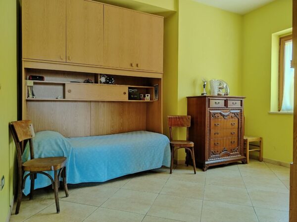 Villa su II livelli in zona Via Trani - immagine 11