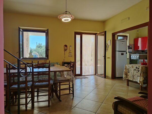 Villa su II livelli in zona Via Trani - immagine 7