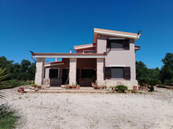 Villa su II livelli in zona Via Trani - immagine 27