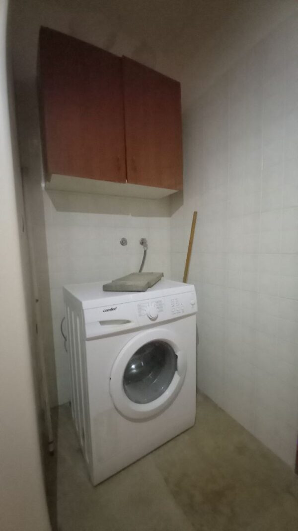 Locale per uso studio o abitazione in zona Via Sant'Elia - immagine 7