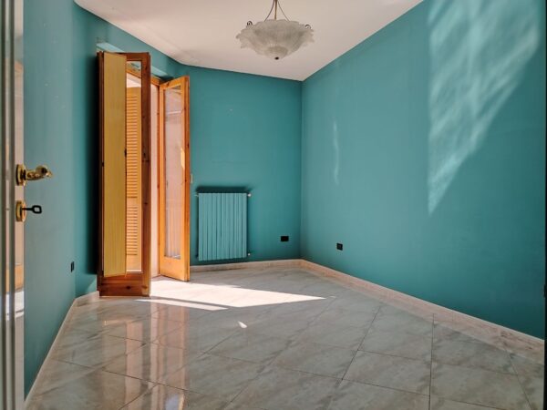 Appartamento con ascensore in zona Viale IV Novembre - immagine 8