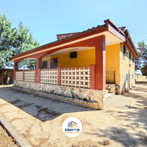 Villa con veranda e box auto in zona Contrada Coda di Volpe