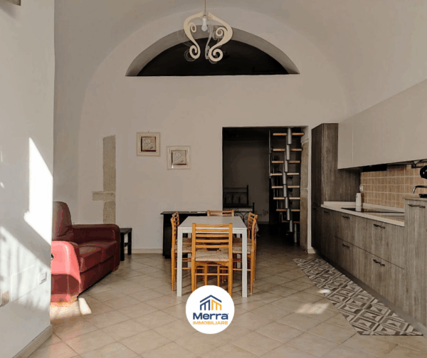 Locale ad uso abitativo in zona Via XXIV Maggio - immagine 2