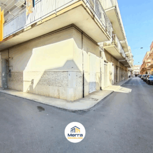 Locale ad uso abitazione in zona Piazza Almirante