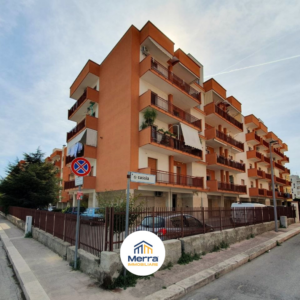 Appartamento con ascensore e garage in zona Via Prenestina