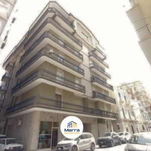 Appartamento con ascensore in zona Via Dante
